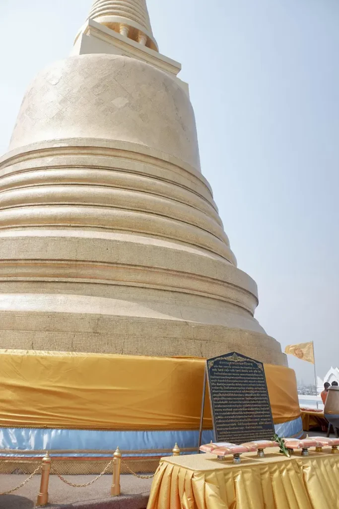 Solo Traveller Experience Thailand. Part 1 Bangkok to Ayutthaya.