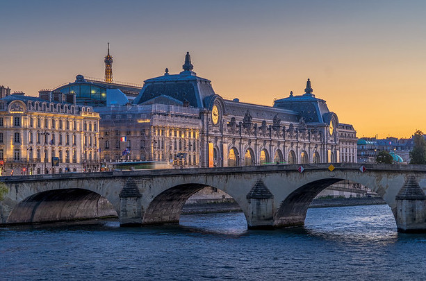 Paris Budget Travel Guide: 47 ways to save on your trip (2023 Update)